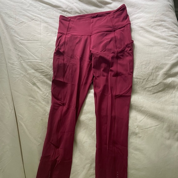 Lululemon Fast and Free Leggings Size 4 Pomegranate - Picture 4 of 4